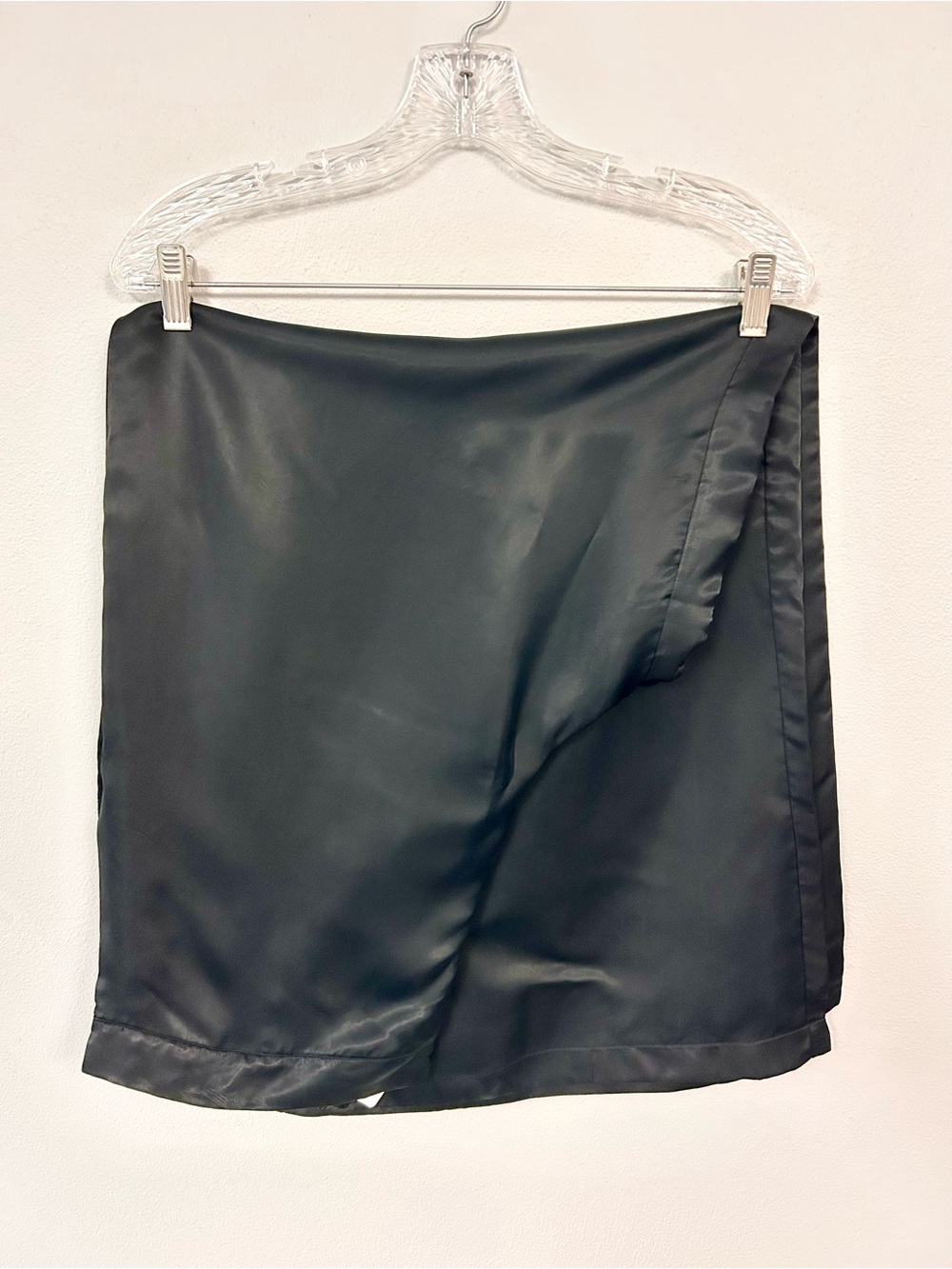 ATHLETA 🐈⬛ NWT Women’s Calm Cool Black Satin Wide Leg Pant - Athletic - Size XL - Picture 2 of 8